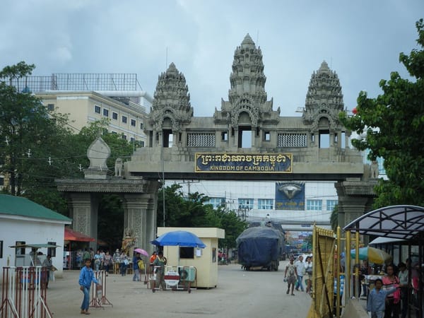 Thai-Cambodian clashes killed 16, displaced 120,000 before UN intervened